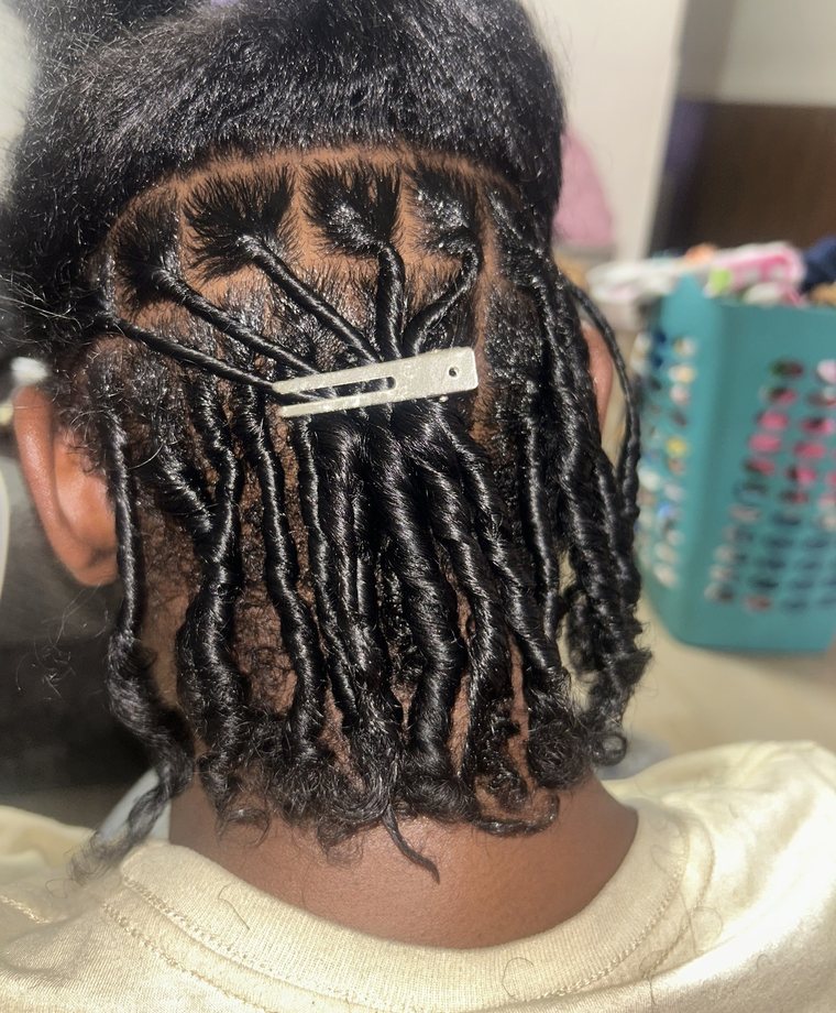 Loc service by Sosaa Braids